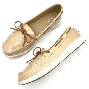 Sperry Topsider Classic Boat Shoes Beige Patent Leather Loafer Women’s Size 10